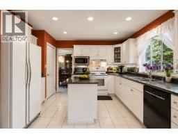 2607 Panorama Drive, Coquitlam, BC V3E2W1 Photo 16