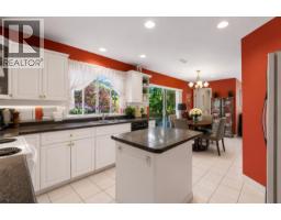 2607 Panorama Drive, Coquitlam, BC V3E2W1 Photo 18