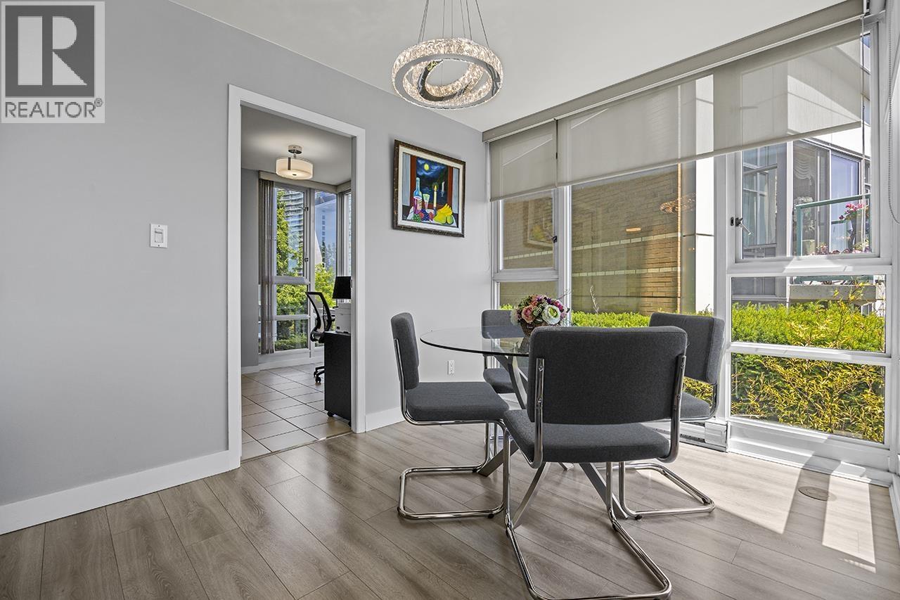 3 Bed, 2 Bath House for Rent in Vancouver – 1067 MARINASIDE CRESCENT, Vancouver – MLS# R3159263 - Image 23