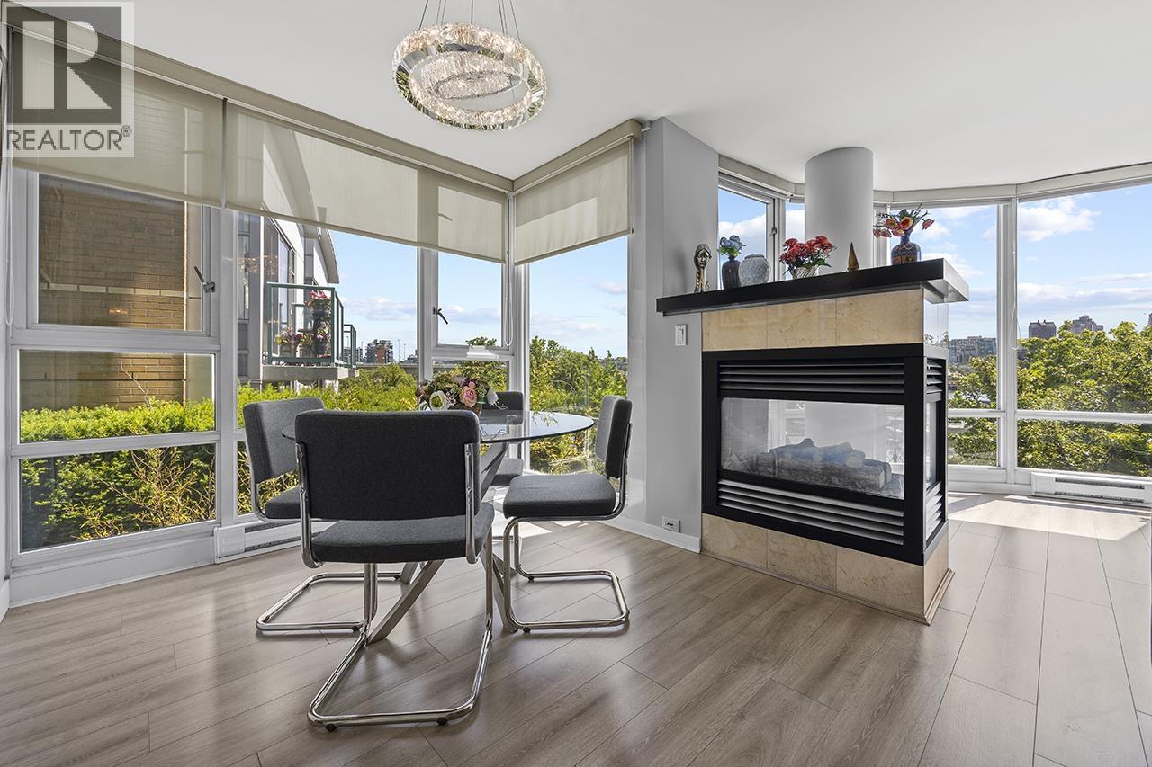 3 Bed, 2 Bath House for Rent in Vancouver – 1067 MARINASIDE CRESCENT, Vancouver – MLS# R3159263 - Image 24