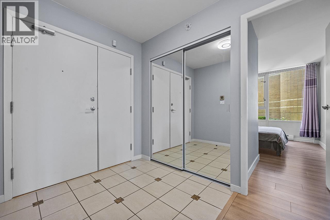 3 Bed, 2 Bath House for Rent in Vancouver – 1067 MARINASIDE CRESCENT, Vancouver – MLS# R3159263 - Image 26