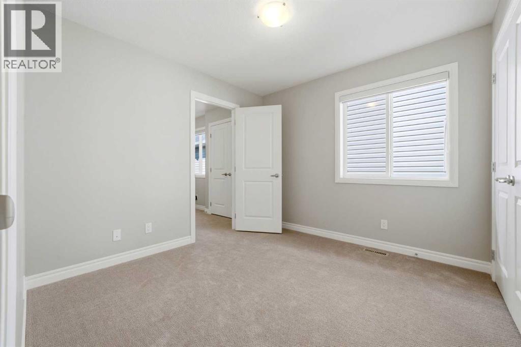 141 Evanspark Gardens NW - 27