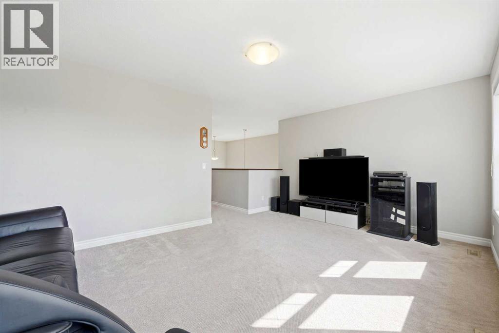 141 Evanspark Gardens NW - 23