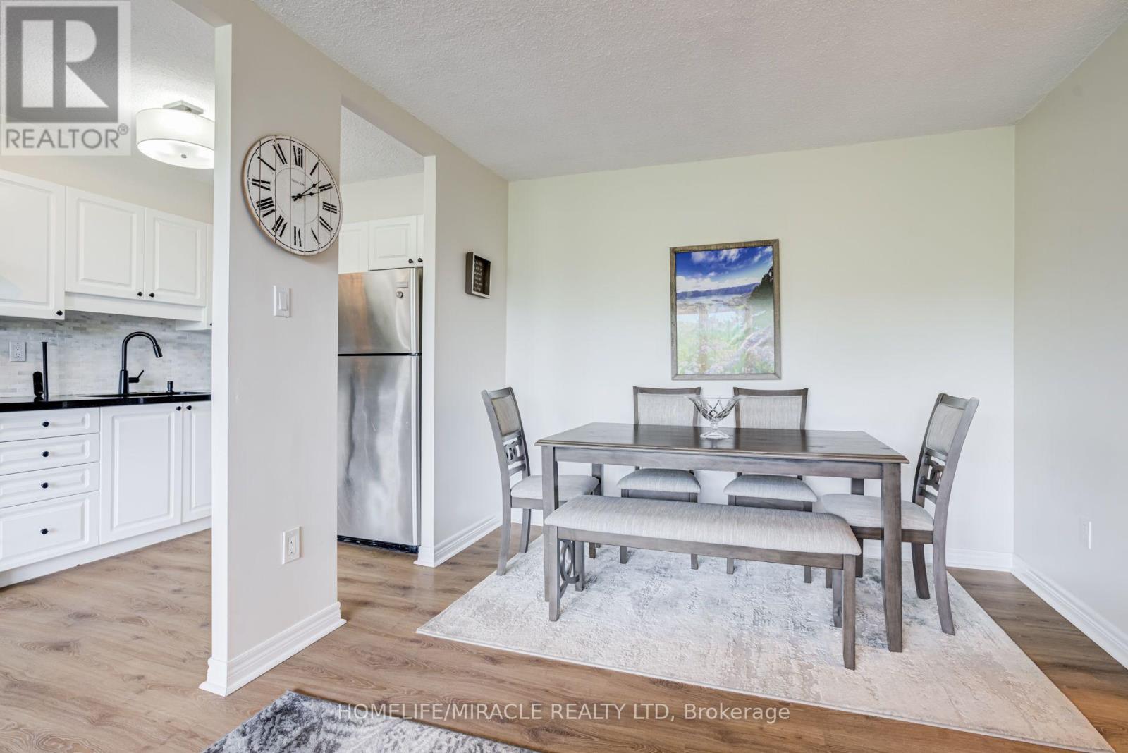 #302 3501 GLEN ERIN DRIVE - 16