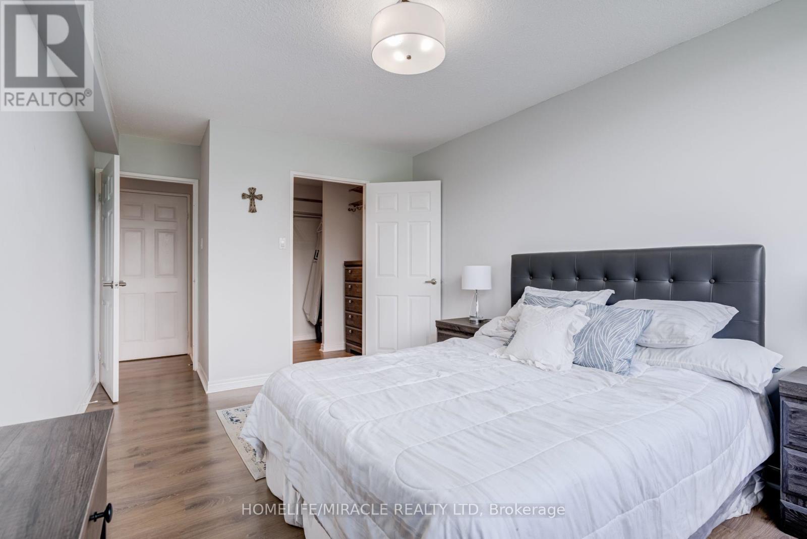 #302 3501 GLEN ERIN DRIVE - 28