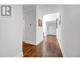 100 Ridelle Avenue, Toronto, ON M6B1J6 Photo 23