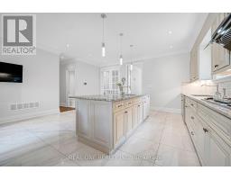 100 Ridelle Avenue, Toronto, ON M6B1J6 Photo 18