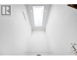 100 Ridelle Avenue, Toronto, ON M6B1J6 Photo 31