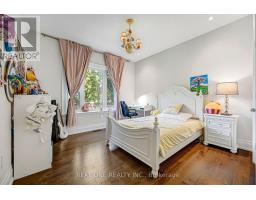 100 Ridelle Avenue, Toronto, ON M6B1J6 Photo 32