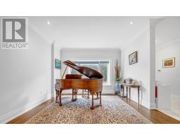 100 Ridelle Avenue, Toronto, ON M6B1J6 Photo 7