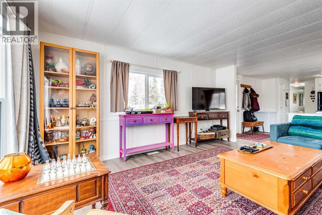 Listing photo – 23, 501 School, Trochu