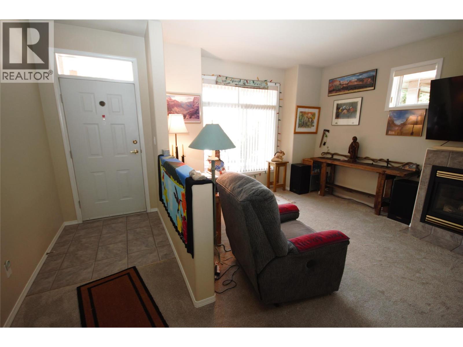 189 WILLOWS Place, Oliver