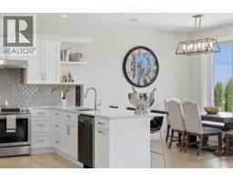 4pc Bathroom - 233 Rue Cheval Noir, Kamloops, BC V1S0B3 Photo 16
