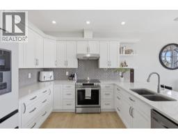 233 Rue Cheval Noir, Kamloops, BC V1S0B3 Photo 21