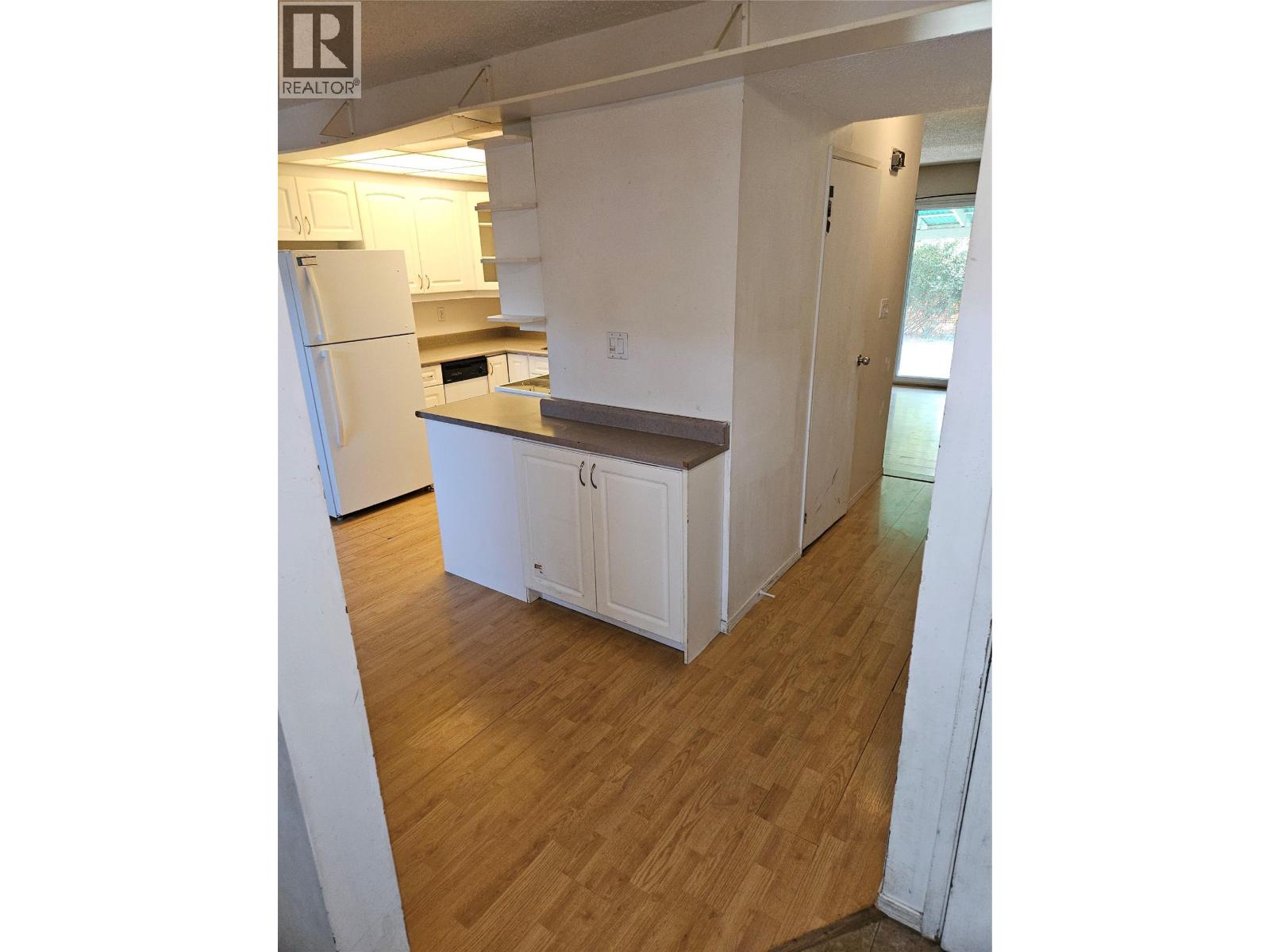 915 Dogwood Street - 2