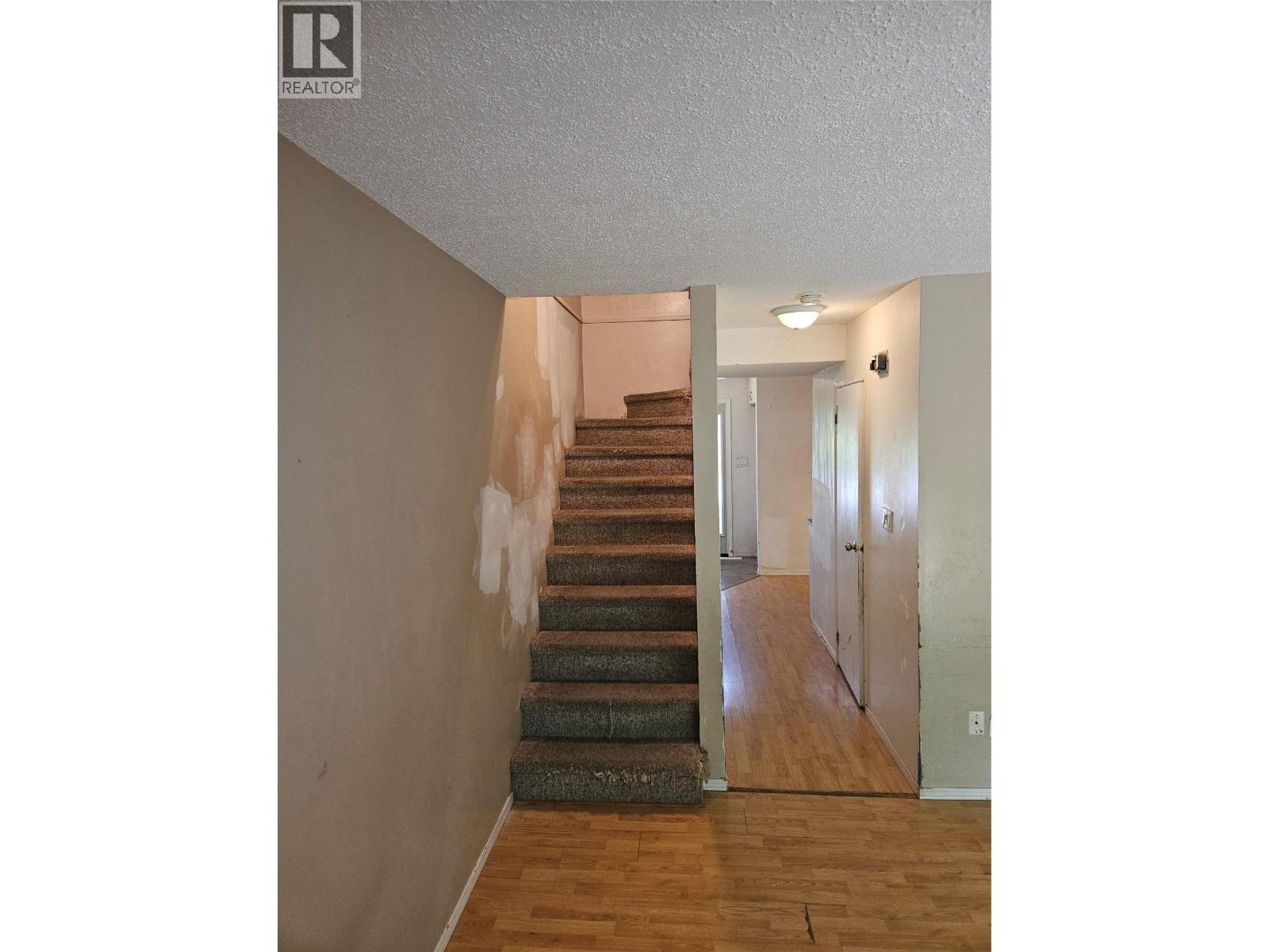 915 Dogwood Street - 9