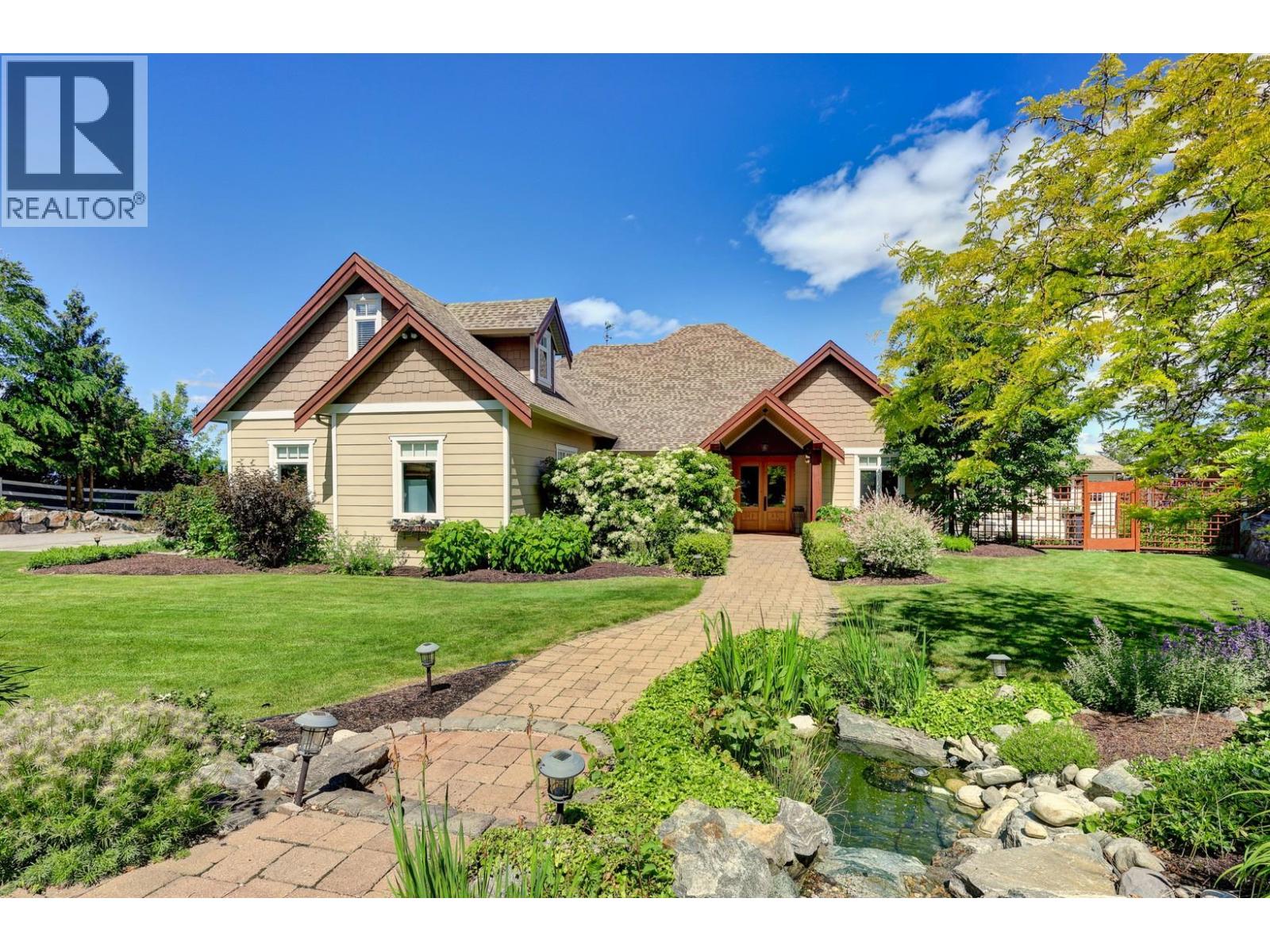 3672 Luxmoore Road, Kelowna