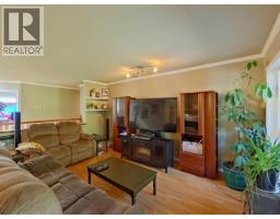 4865 Harvie Ave, Powell River, BC V8A5R6 Photo 16