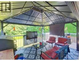 4865 Harvie Ave, Powell River, BC V8A5R6 Photo 17