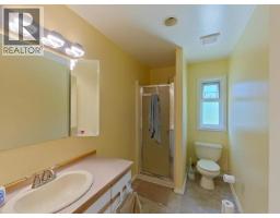 4865 Harvie Ave, Powell River, BC V8A5R6 Photo 24