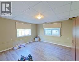4865 Harvie Ave, Powell River, BC V8A5R6 Photo 27