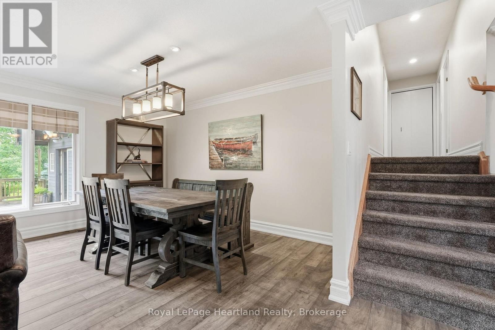 595 INKERMAN STREET W - Image 26