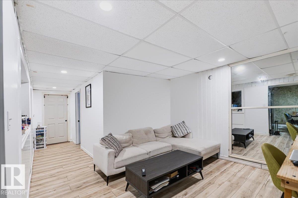 12919 135 AV NW - 19