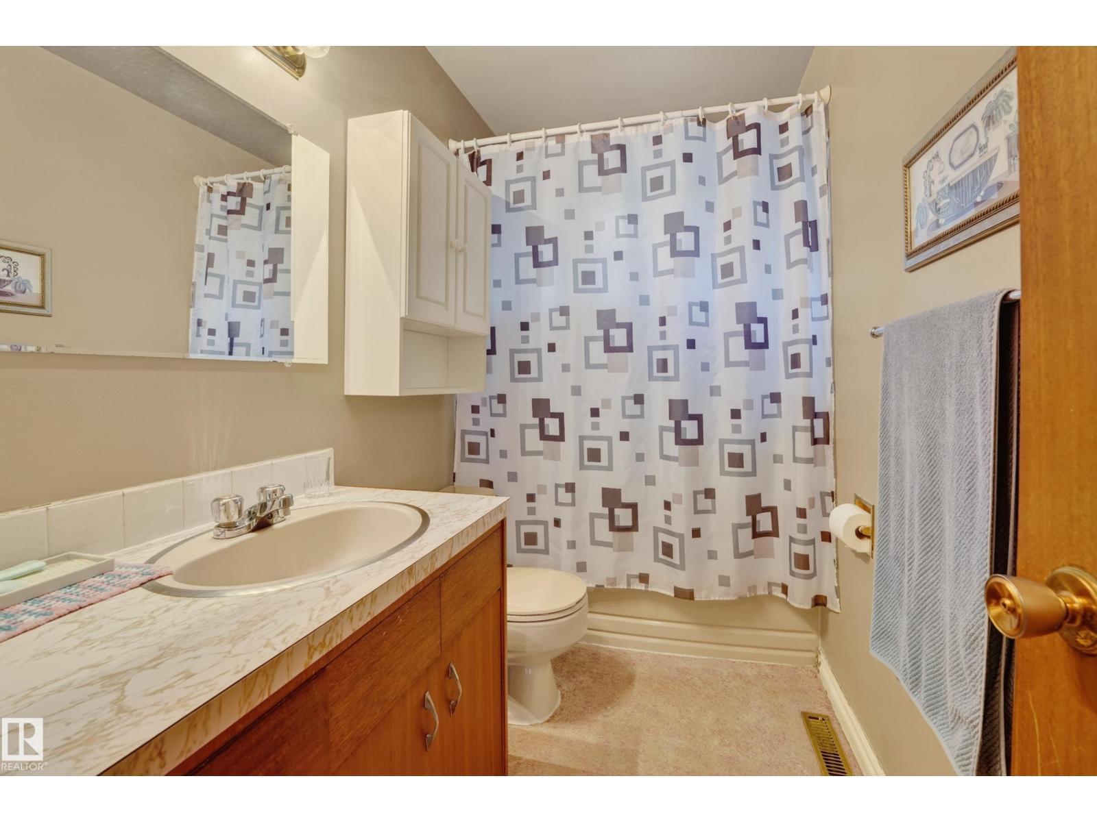 7503 135A AV NW - 11