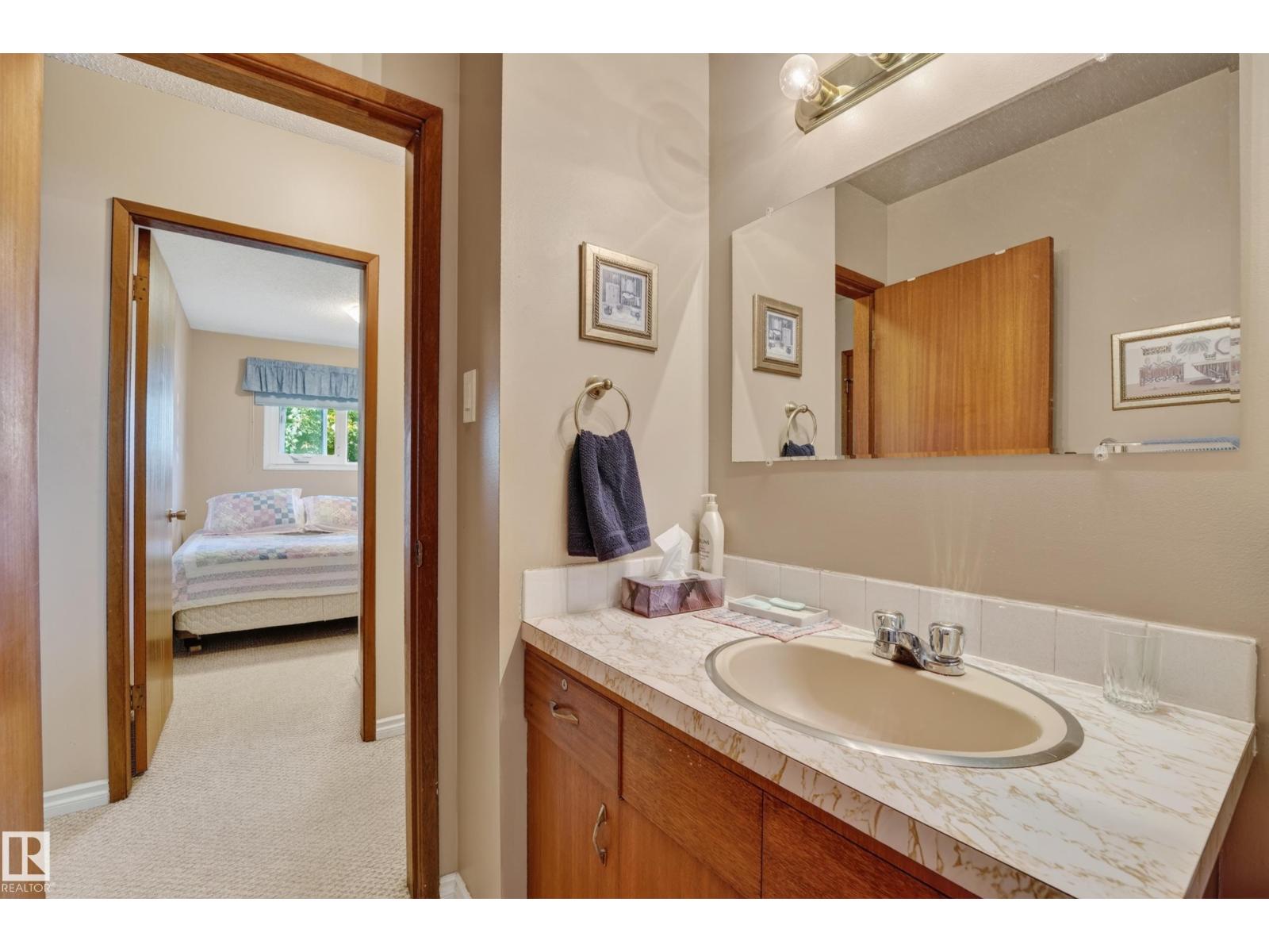 7503 135A AV NW - 12