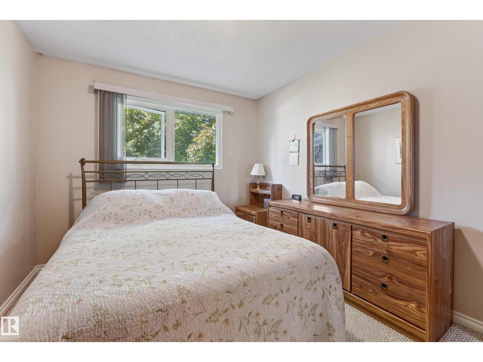 7503 135A AV NW - 13