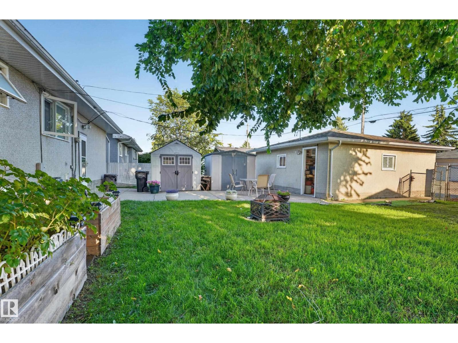 7503 135A AV NW - 35