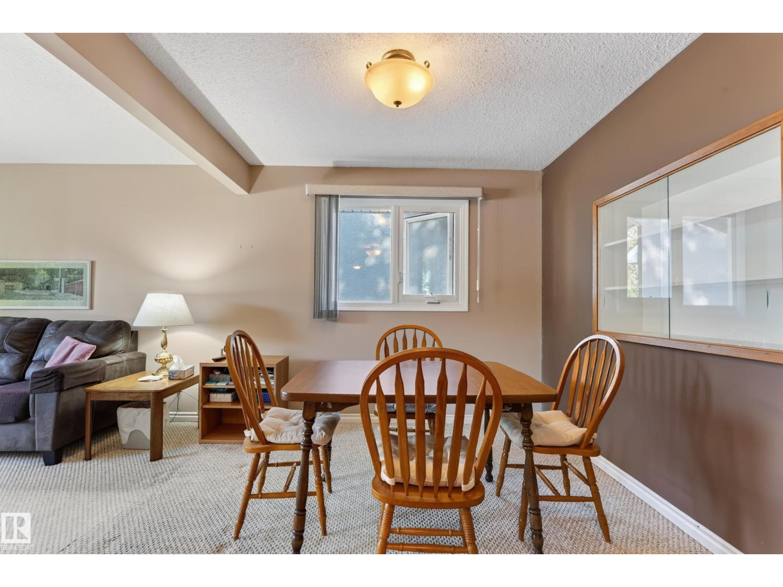 7503 135A AV NW - 8