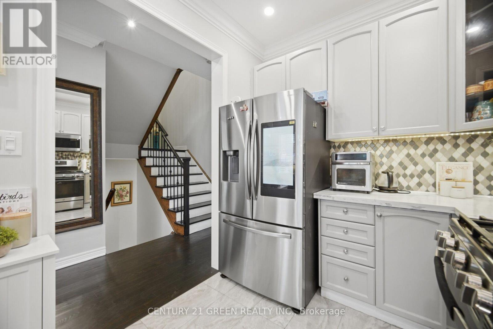 399 SAVOLINE BOULEVARD - 23