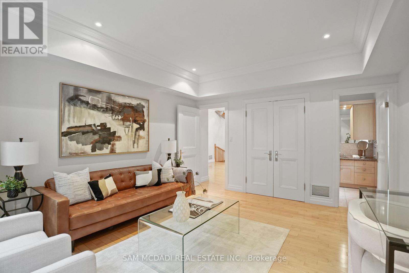 1382 ALDO DRIVE - Image 17