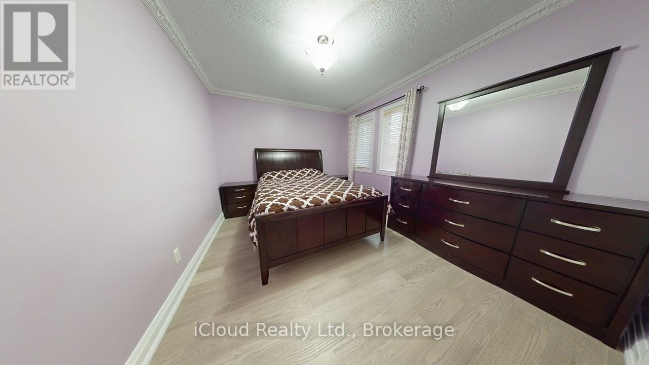 71 TUFTON CRESCENT - 12