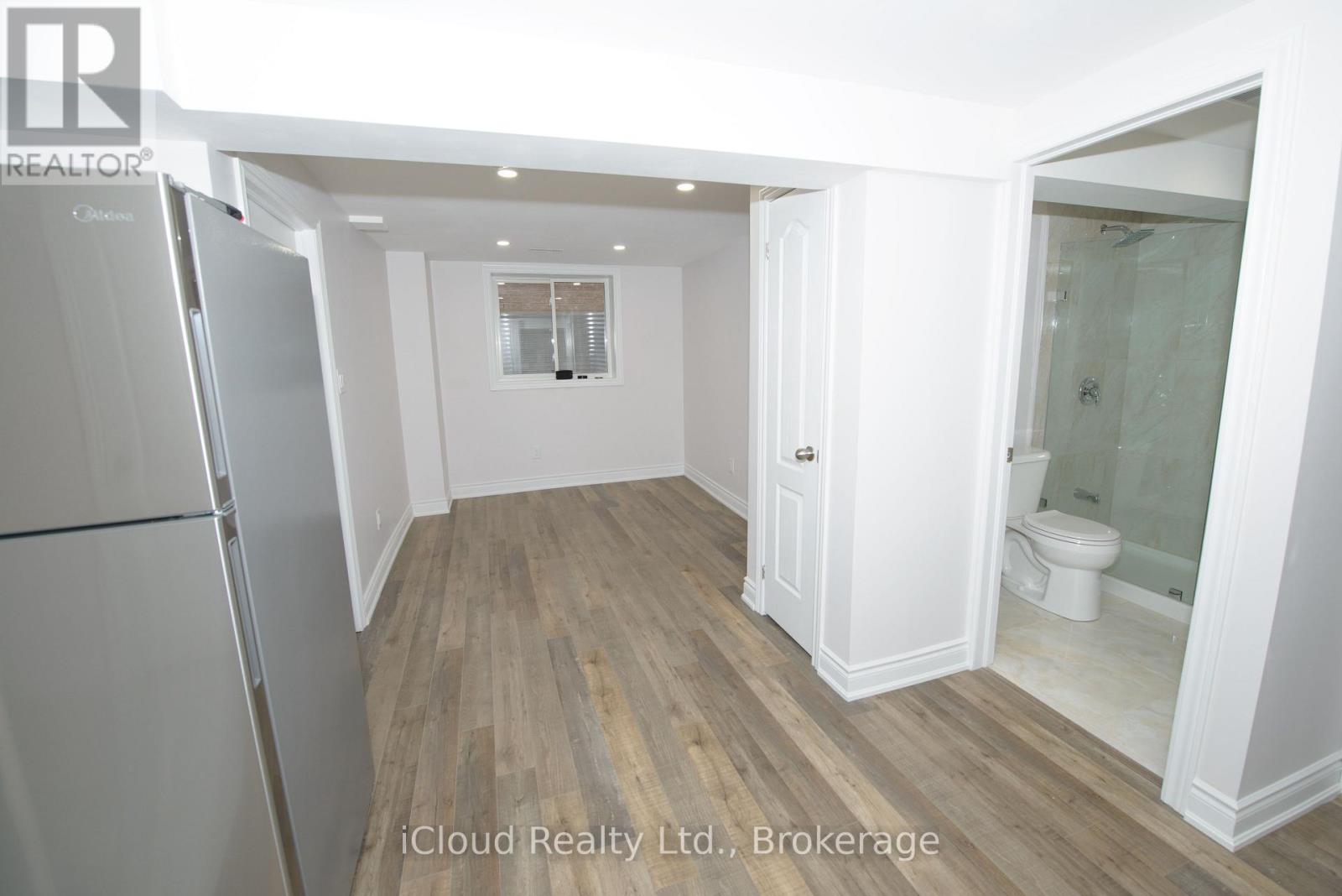 71 TUFTON CRESCENT - 17