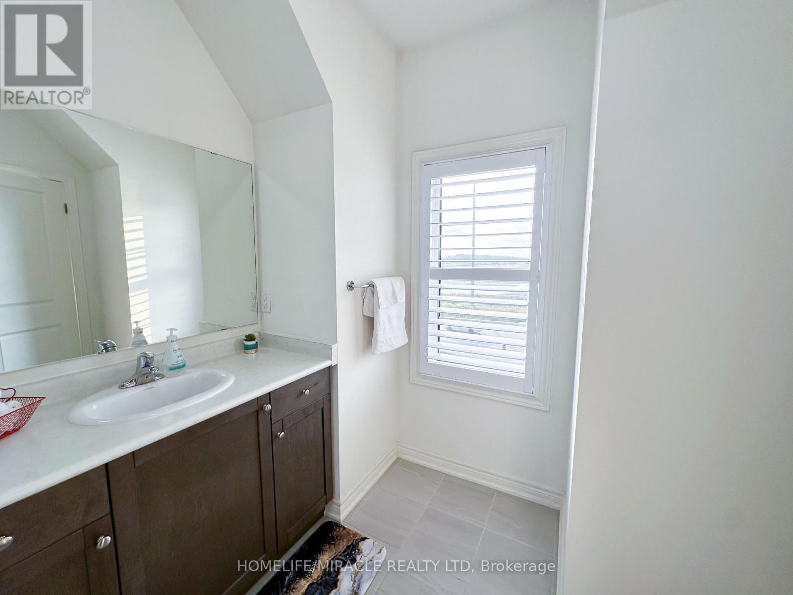 58 FRUITVALE CIRCLE - 15