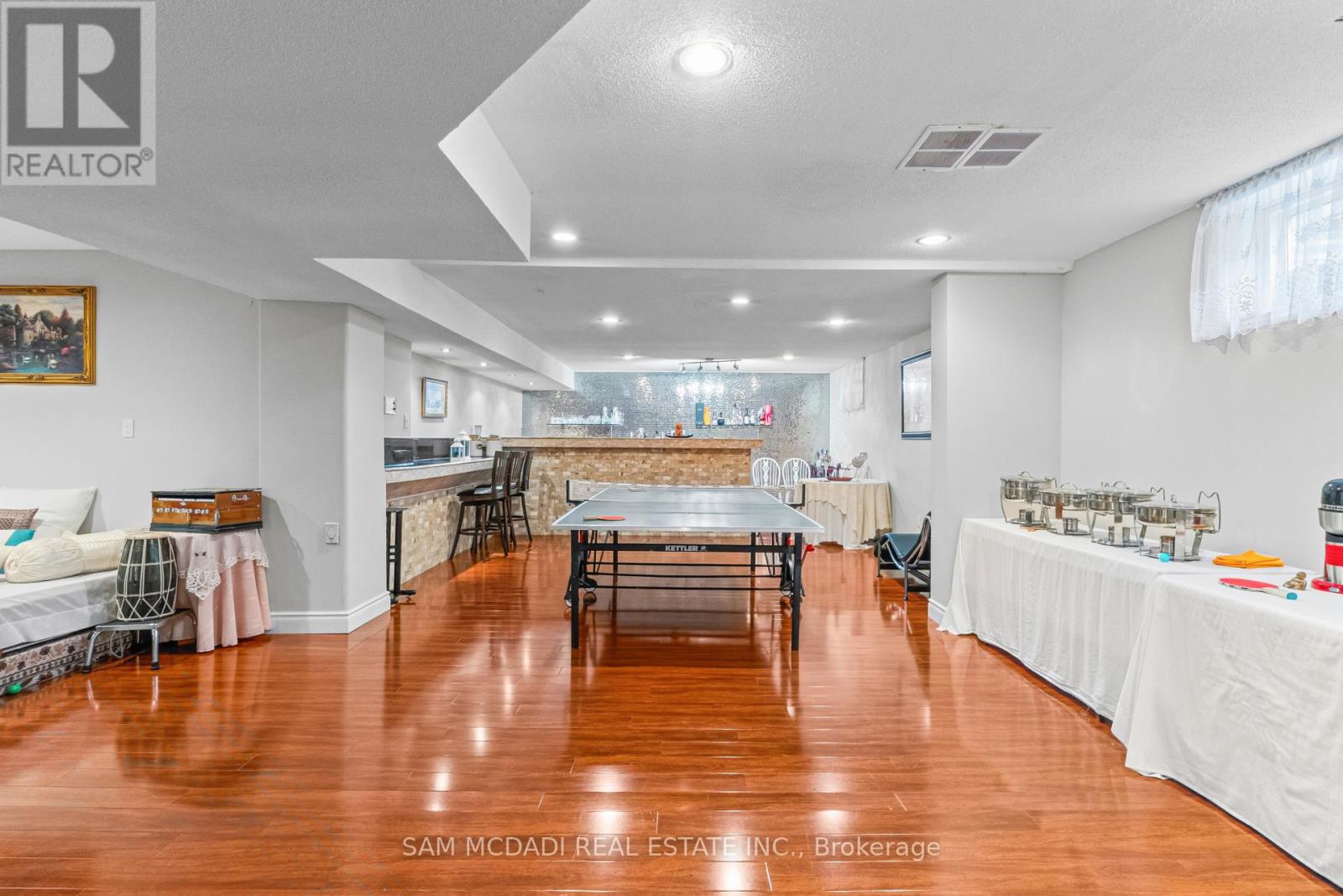 2145 ONEIDA CRESCENT - Image 29
