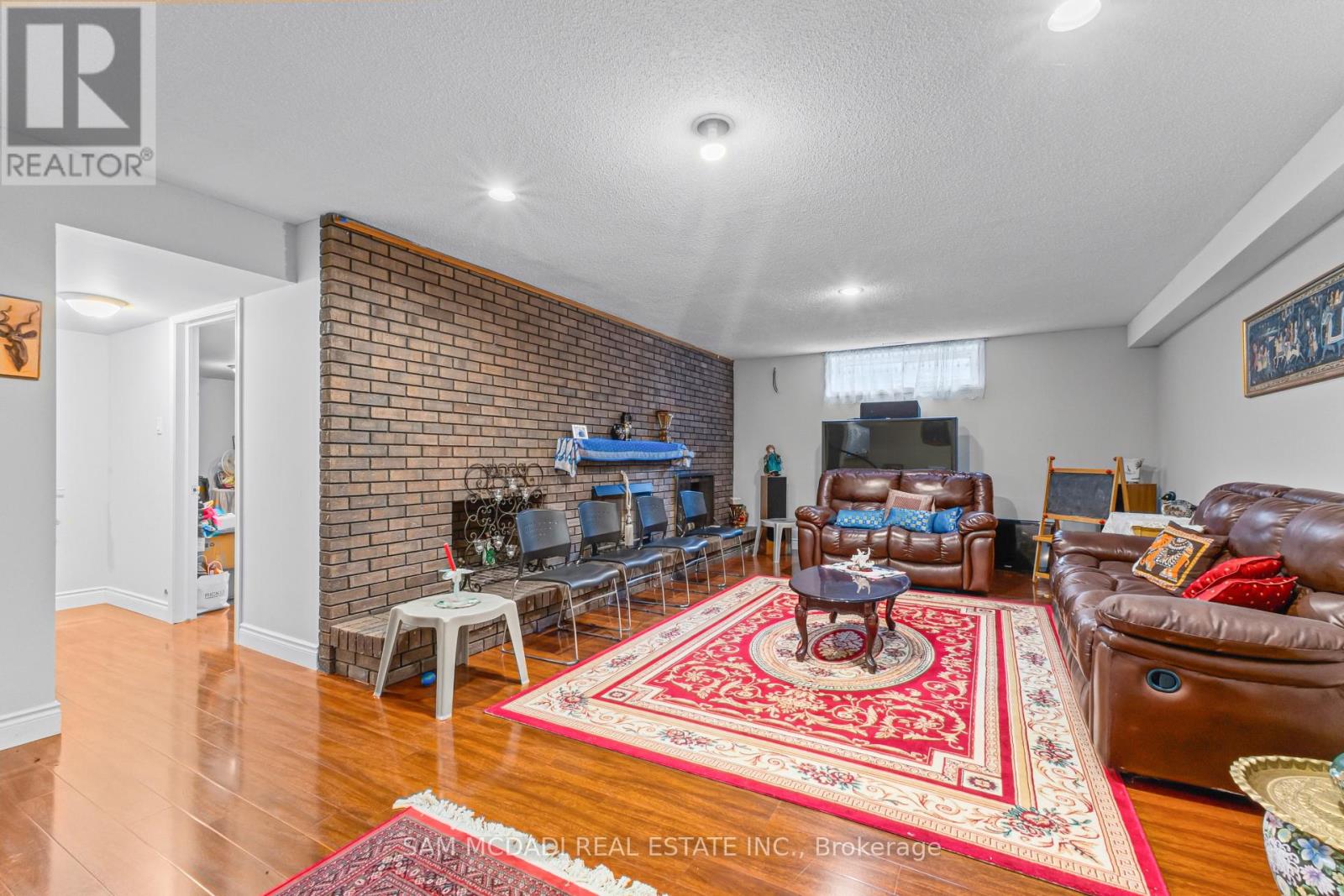 2145 ONEIDA CRESCENT - Image 33