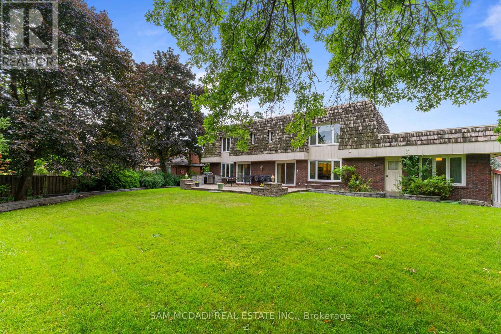 2145 ONEIDA CRESCENT - Image 35