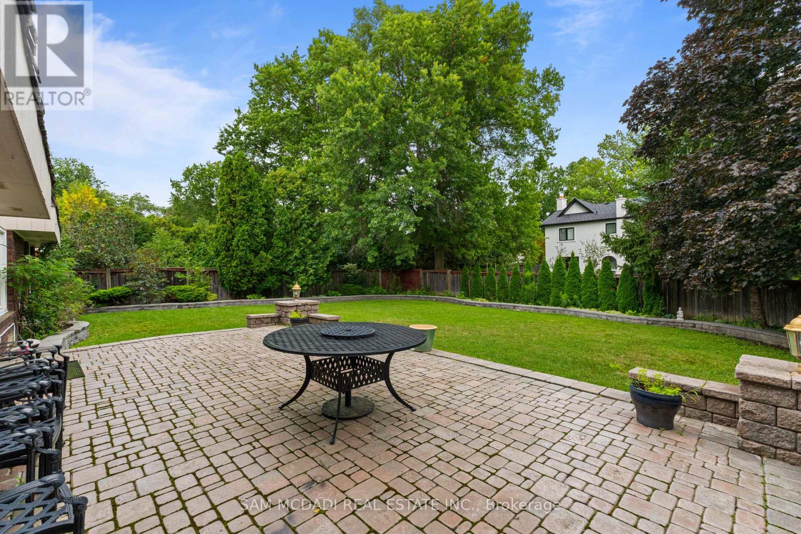2145 ONEIDA CRESCENT - Image 38