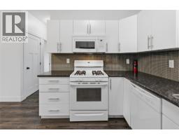 560 Christleton Avenue, Kelowna, BC V1Y5J2 Photo 44