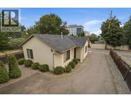 560 Christleton Avenue, Kelowna, BC V1Y5J2 Photo 37