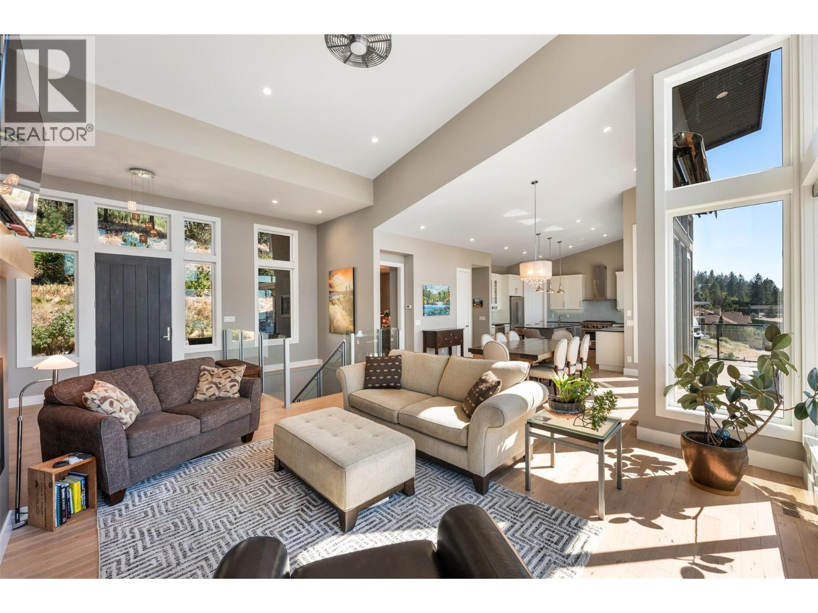 2498 Winifred Road - 7