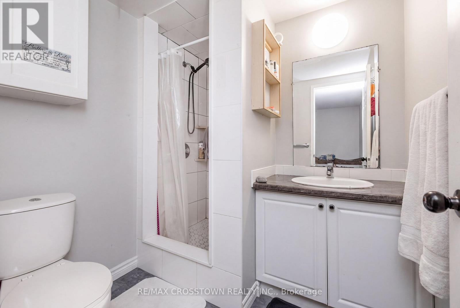 6 ASHDALE COURT - 36