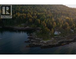 581 Bayview Drive, Mayne Island, BC V0N2J1 Photo 18