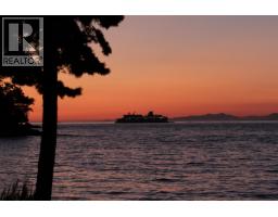 581 Bayview Drive, Mayne Island, BC V0N2J1 Photo 7