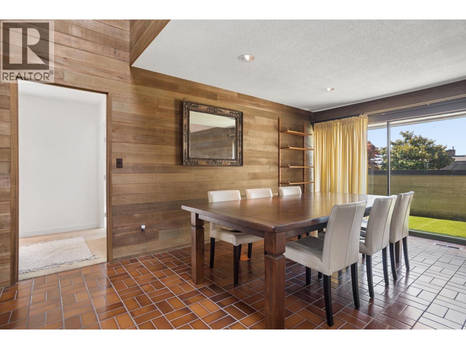 4 Bed, 2 Bath House for Sale in Vancouver – 4271 STAULO CRESCENT, Vancouver – MLS# R3159283 - Image 9