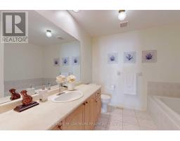 22 Kingsbridge Circle, Vaughan, ON L4J8N7 Photo 16