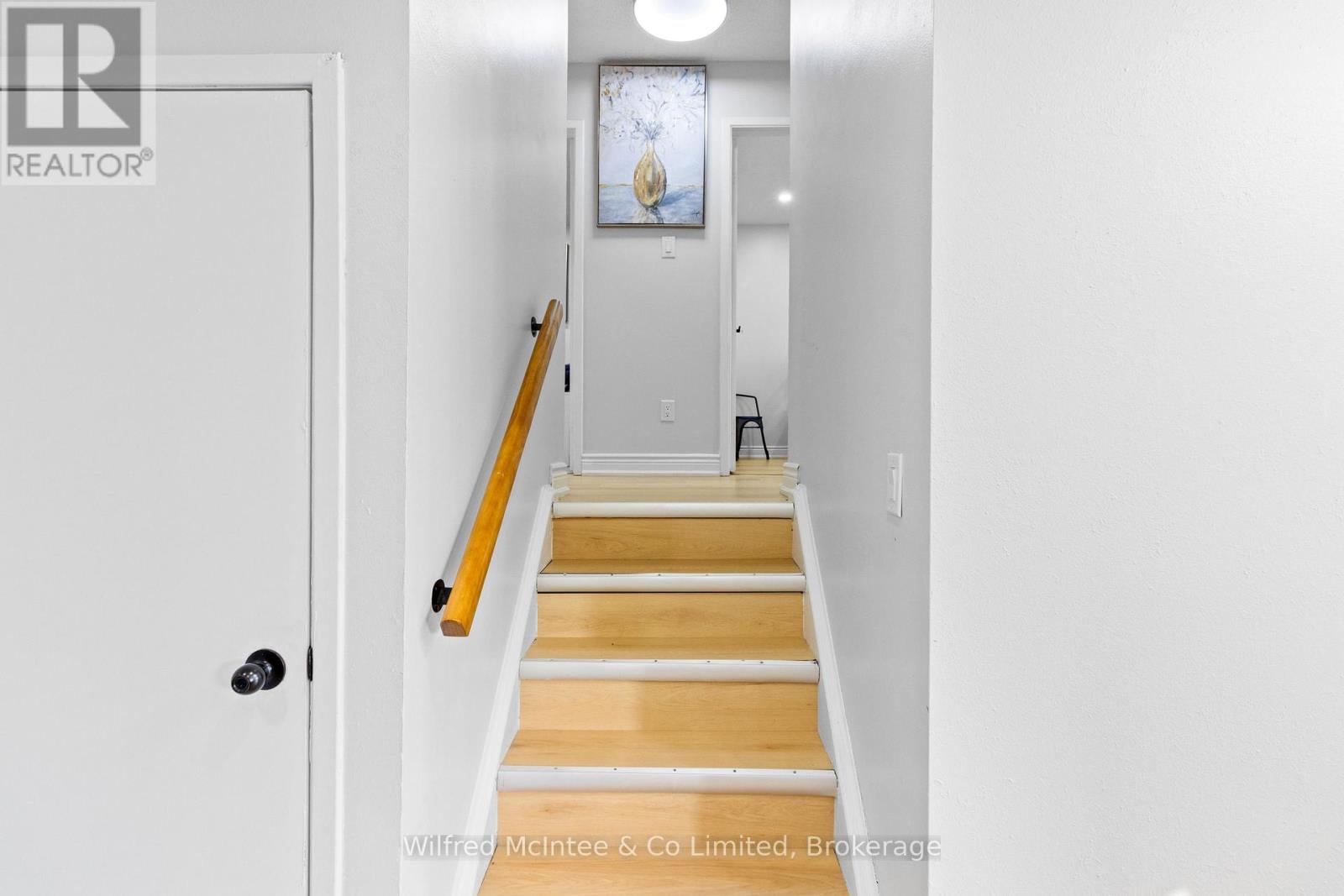 517 WALES DRIVE - 18